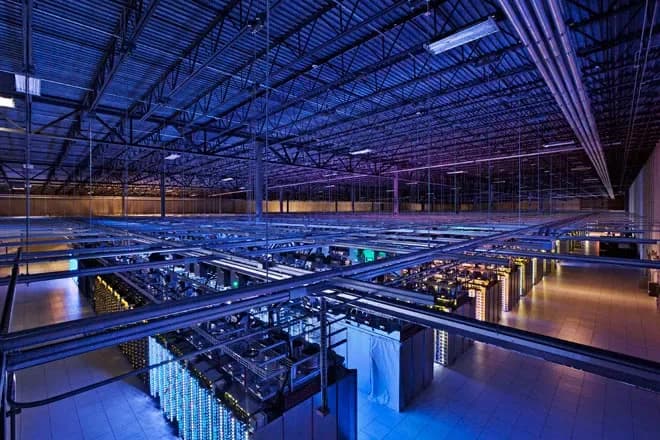 The New Warehouse Client Nobody Saw Coming: How AI Giants Are Turning 3PLs Into Data Center Lifelines