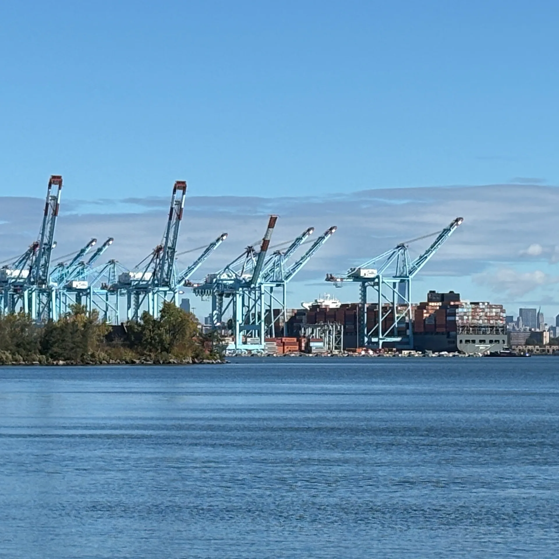 Crown Fulfillment - 10 Minutes From The Port Of NY/NJ