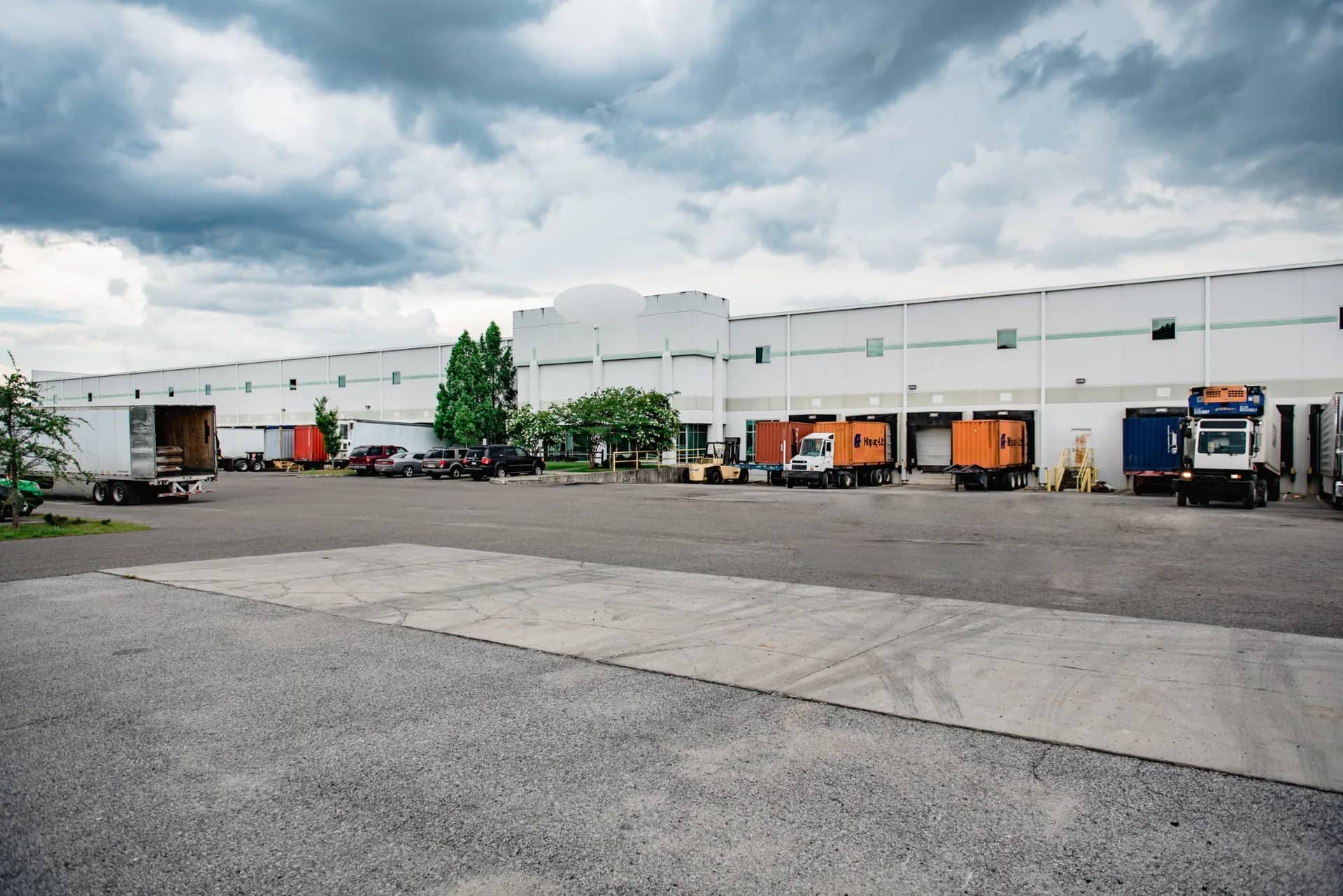 Warehouse in Hanahan, South Carolina