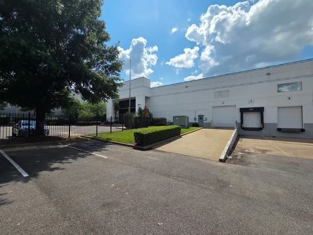 54,000 SF Strategic Distribution Facility Near Memphis Airport & Fed Ex Facility