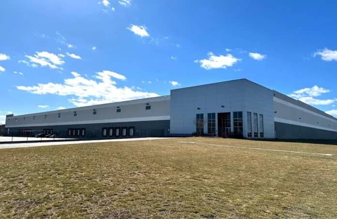 Warehouse in Dayton, New Jersey