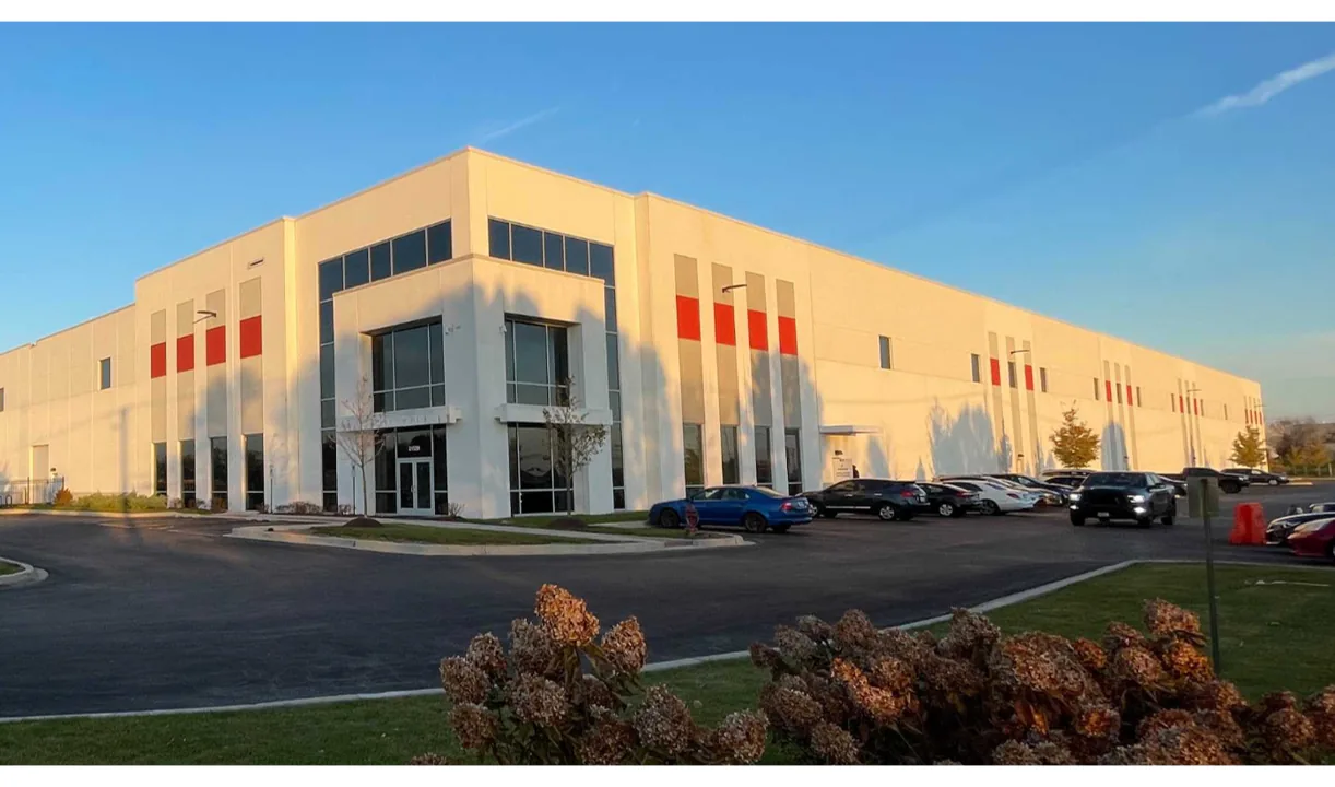 Chicago-Shorewood, IL, 376K Sq Ft Multi-Client Omni-Channel Fulfillment Warehouse
