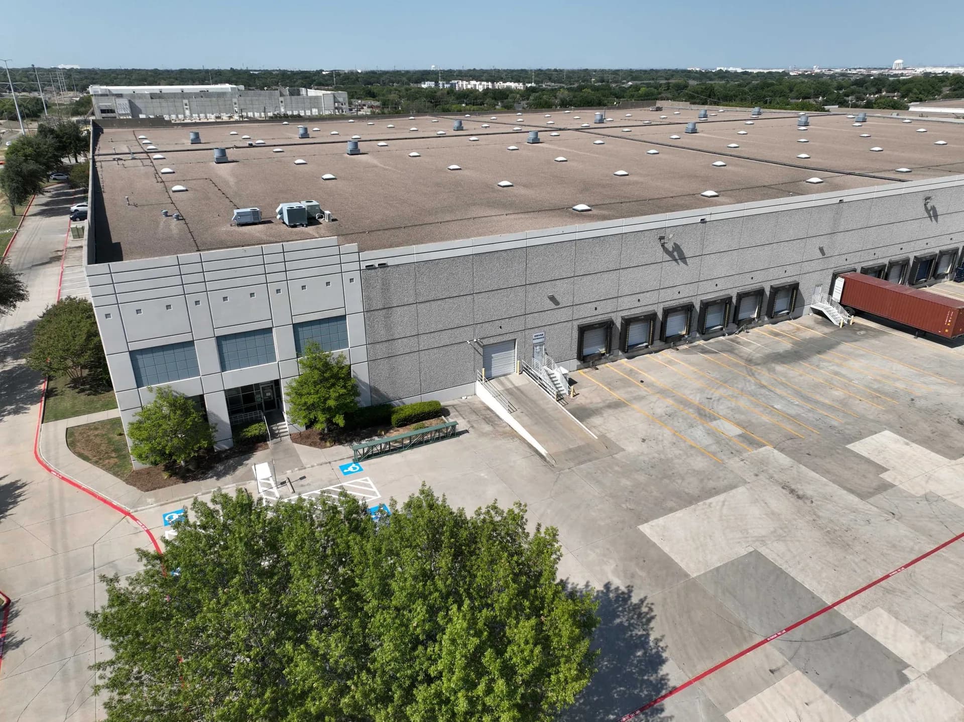 Omni-Channel Warehouse in Arlington, TX